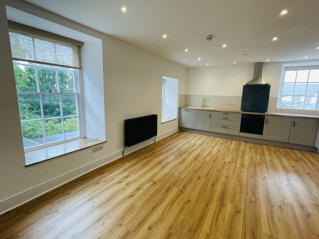 Apartment in Swansea - View 2