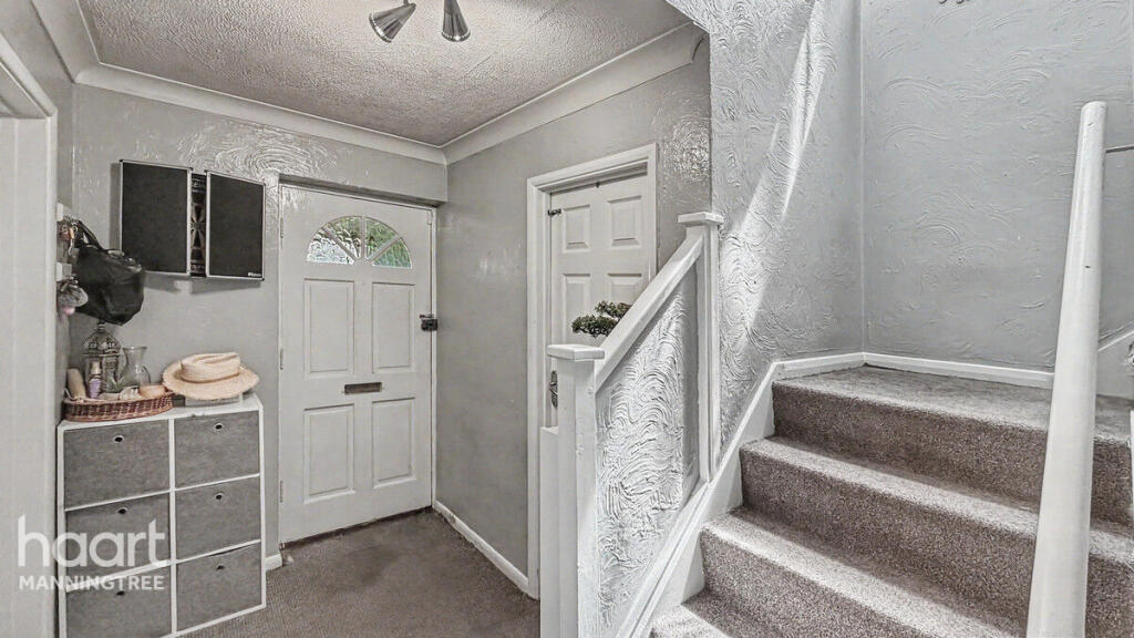 Main image of property: Stour View Avenue, Mistley, Manningtree