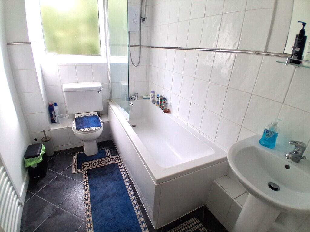 Apartment in Cambridge, Romsey - More