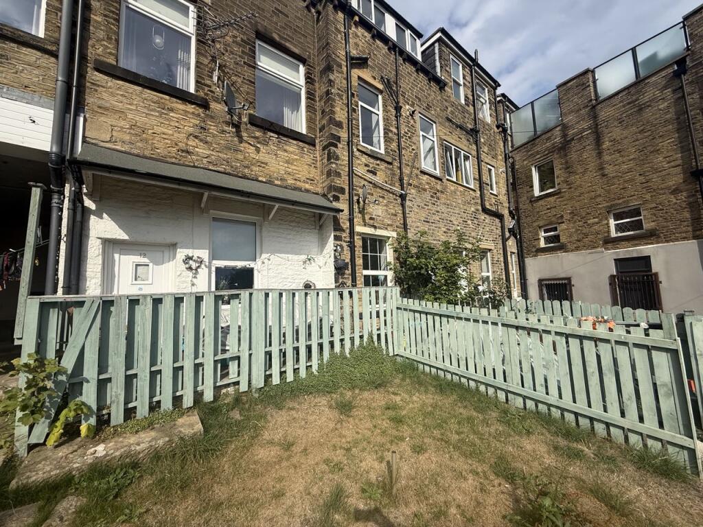 Main image of property: Back Dudwell Terrace, Dudwell Lane, Halifax, Calderdale