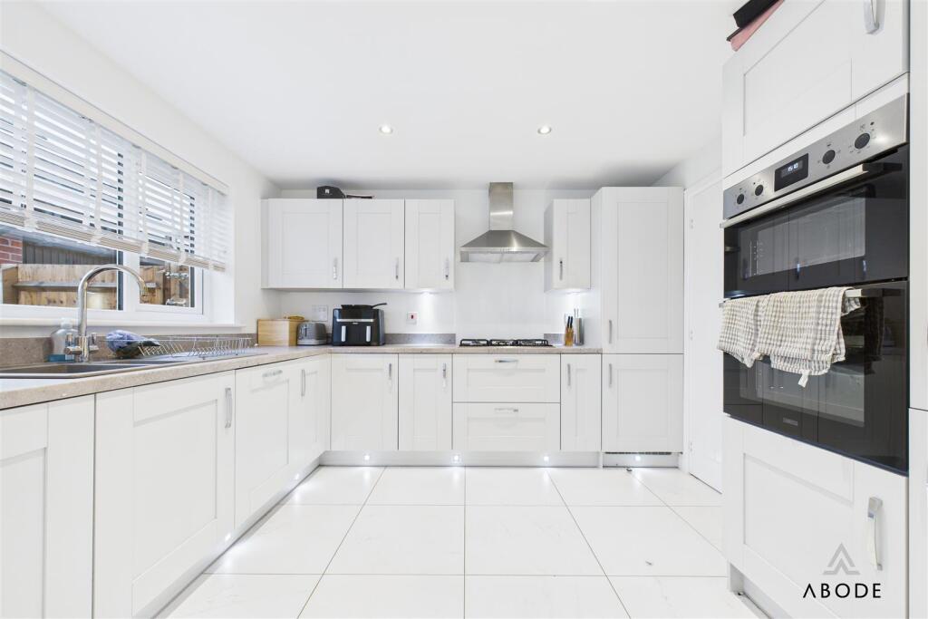 Willslock Road, Uttoxeter, Staffordshire photo 4
