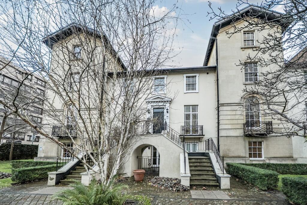 Main image of property: Eldon Lodge, 196-200 Kings Road, Reading, RG1