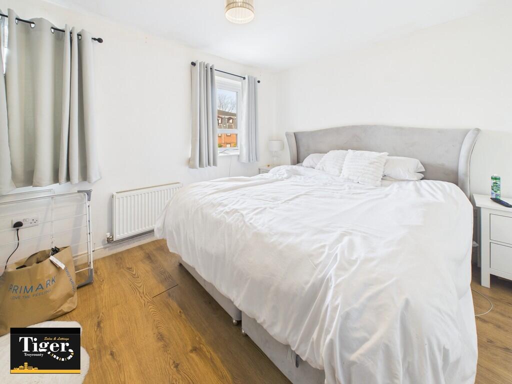 Maple Leaf Close, Ingol - View 4