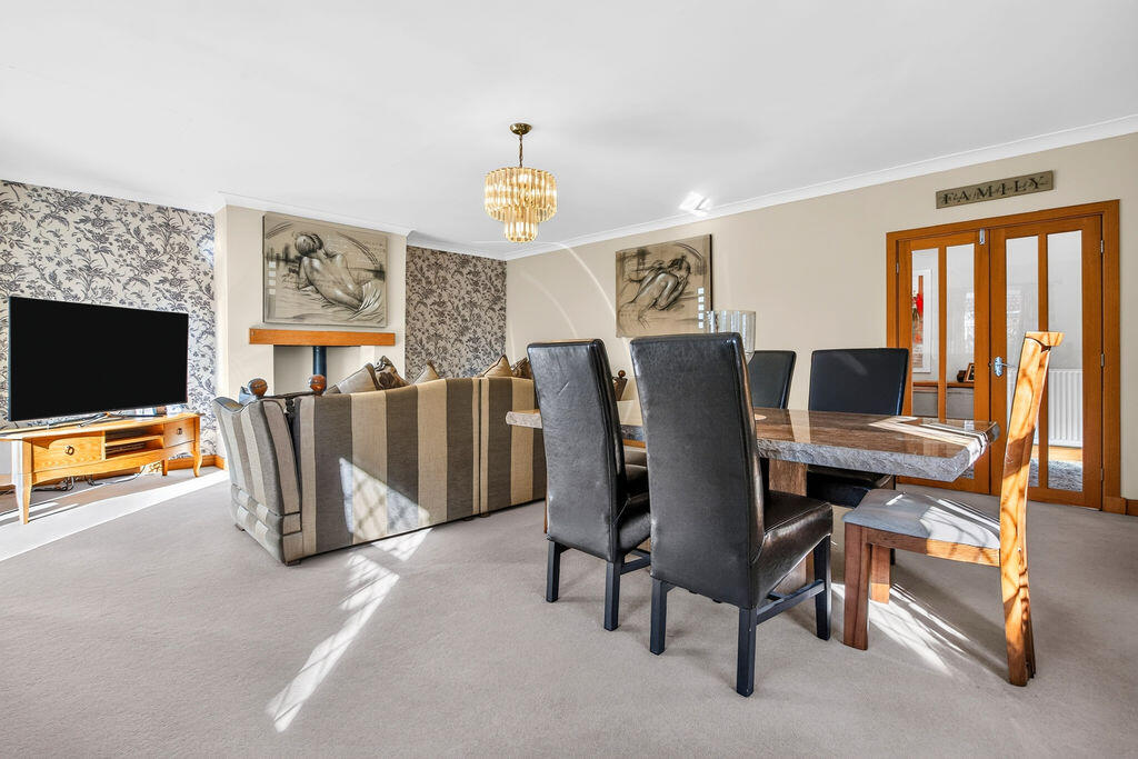 House in Newcastle upon Tyne, West Bedlington - More