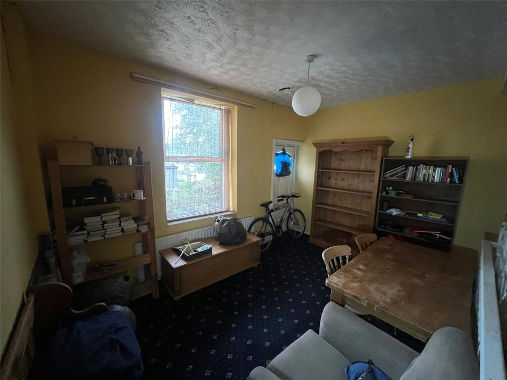 House in Oldham - View 5