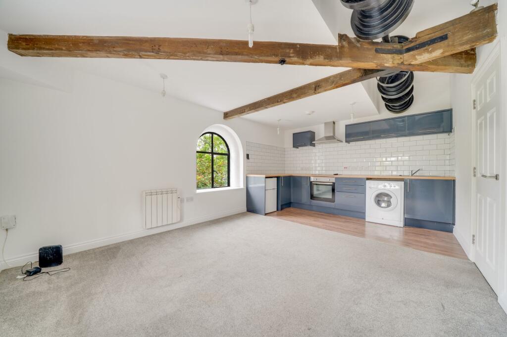 Apartment in Dudley - More