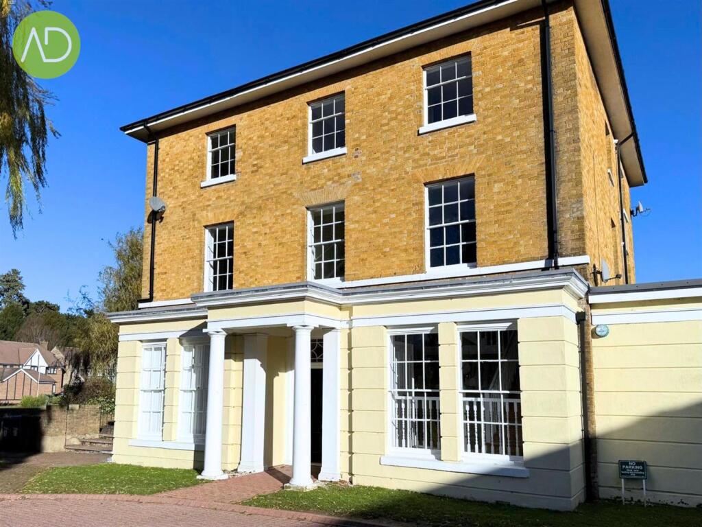 Main image of property: The Lynch, Hoddesdon