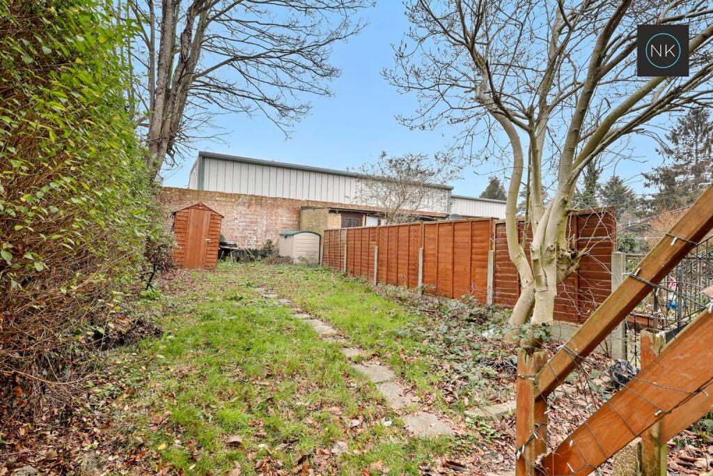 Crescent Road, South Woodford, London, E18 photo 4
