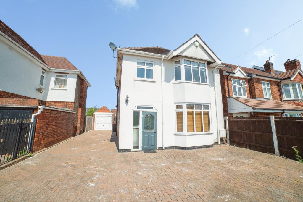Main image of property: Huthwaite Road, Nottinghamshire, NG17