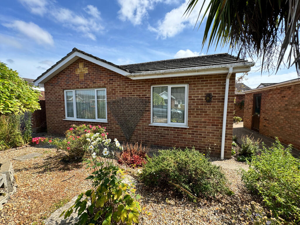 House in Attleborough, Fairfields