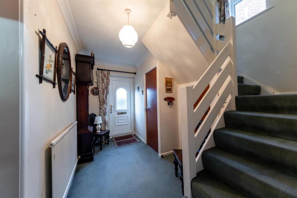 Woodlands Way, Tarporley photo 2