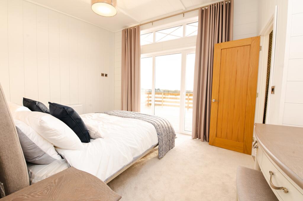 House in Peterborough - View 5