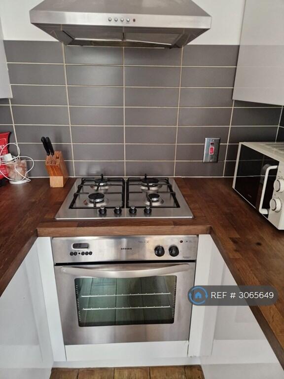 Apartment in Brighton - View 5