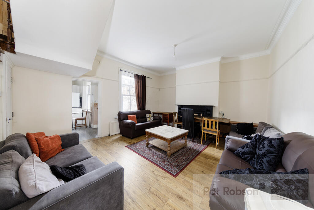 House in Newcastle upon Tyne - View 5