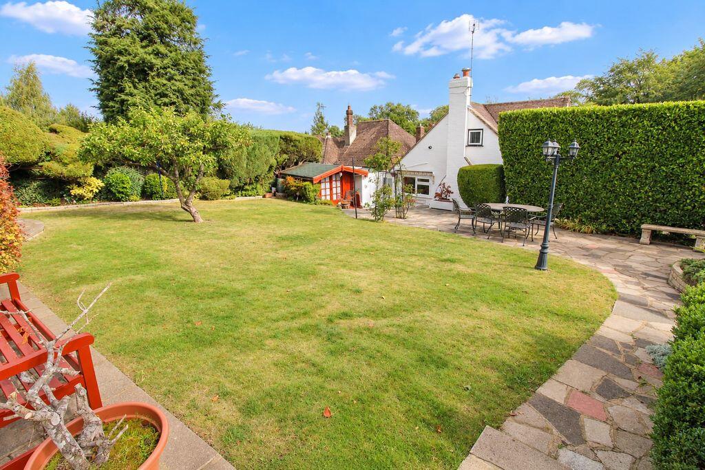 House in Banstead, Nork - View 2