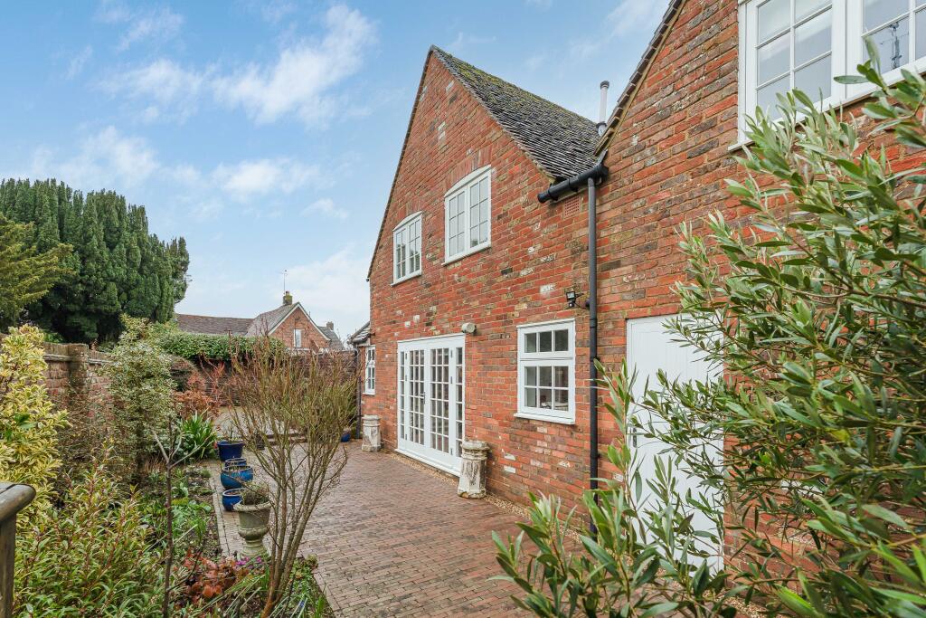 Additional image 23 of High Street, Flamstead, St. Albans, AL3