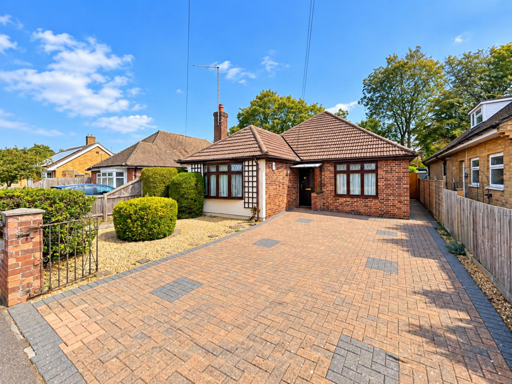 3-bed detached on Anthony Close, Dogsthorpe, Peterborough, £275,000