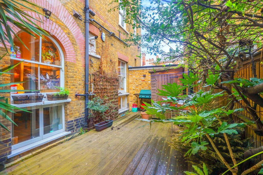 Main image of property: Renfrew Road, London, SE11