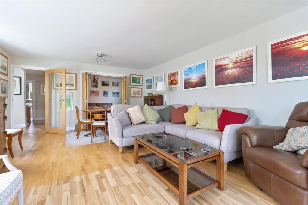 Windermere Crescent, Goring-By-Sea photo 2