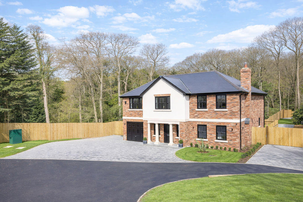 Main image of property: Cuffley Hill, Goffs Oak