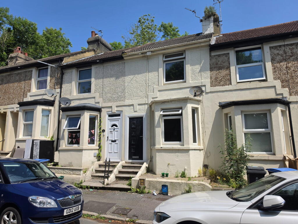 Main image of property: Heathfield Avenue, Dover, CT16 2PA