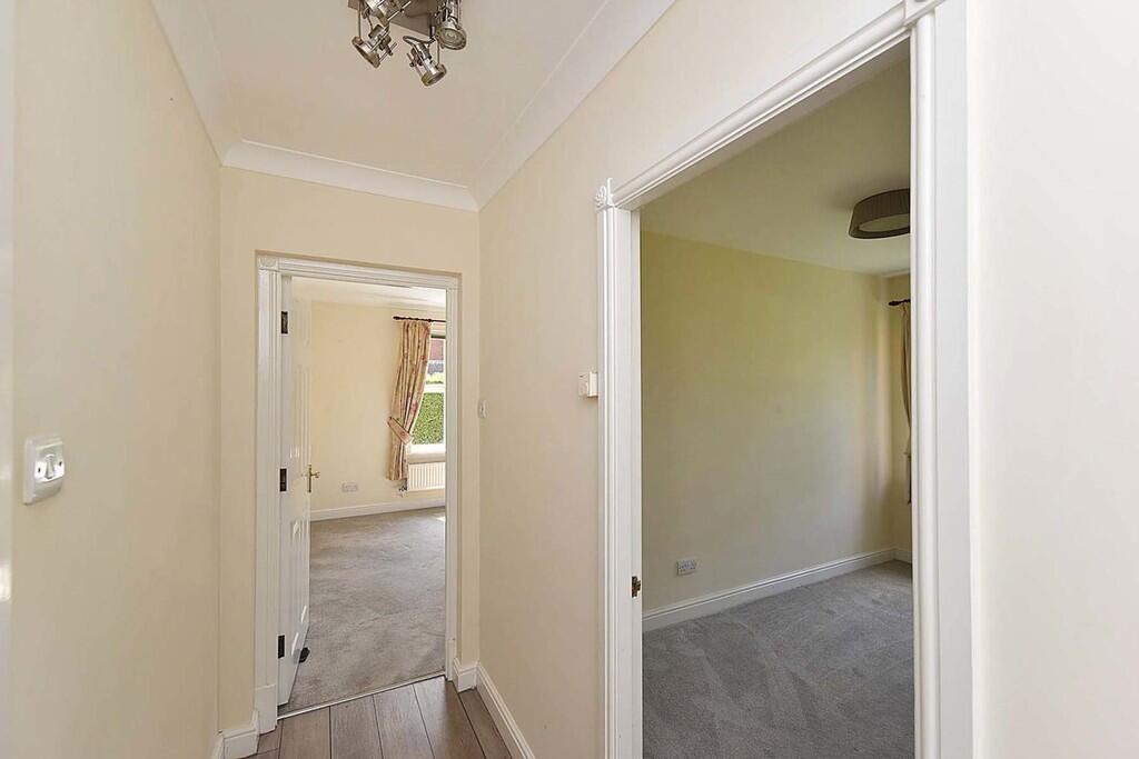 Apartment in Knutsford, Cheshire East - View 4