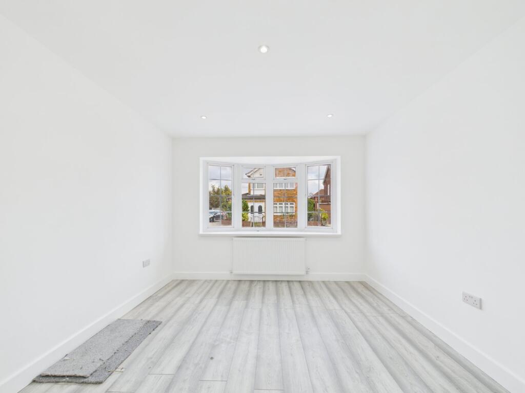 House in Romford - View 5