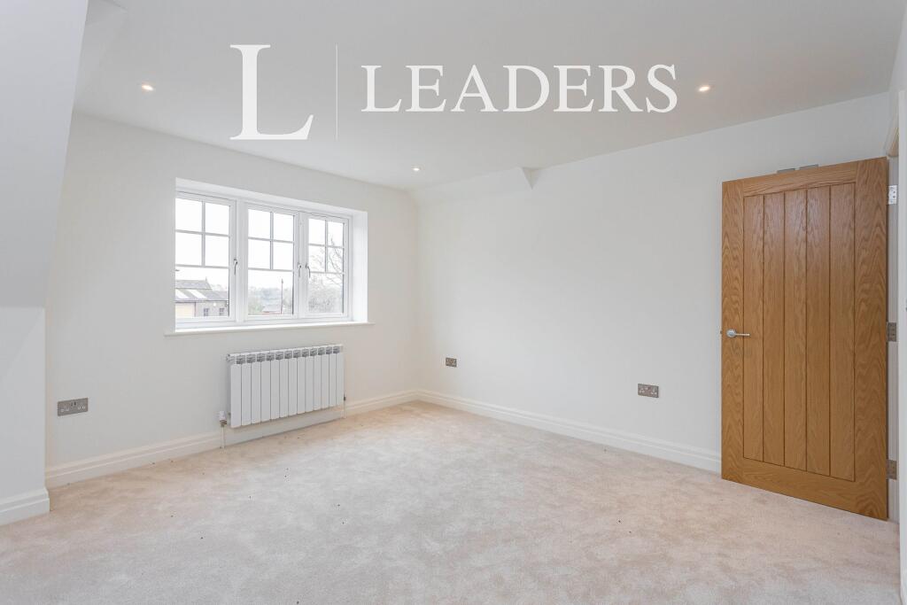House in Wealden, Fletching - More