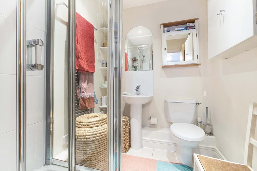Apartment in London - More