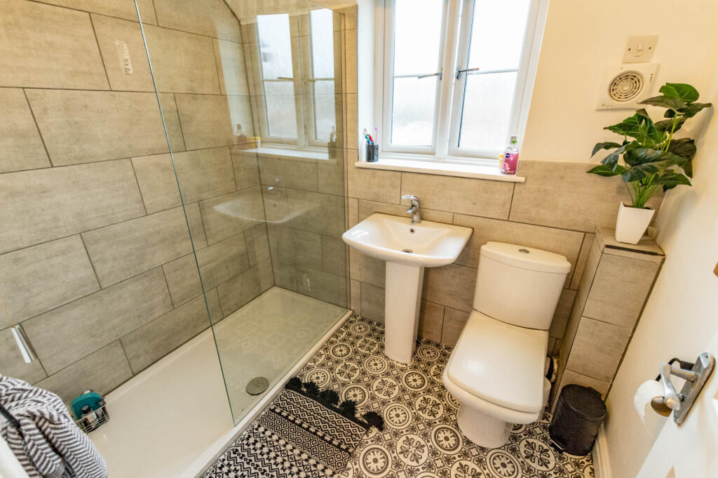 Main image of property: Wellington Close, Sleaford, NG34