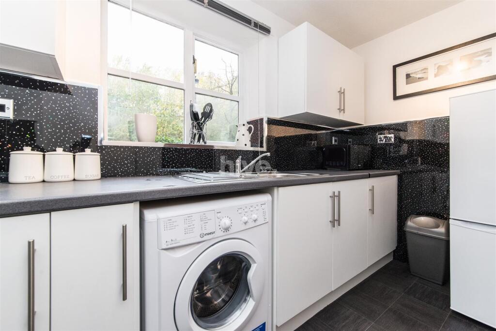 Apartment in Newcastle upon Tyne, Tyne and Wear - View 5