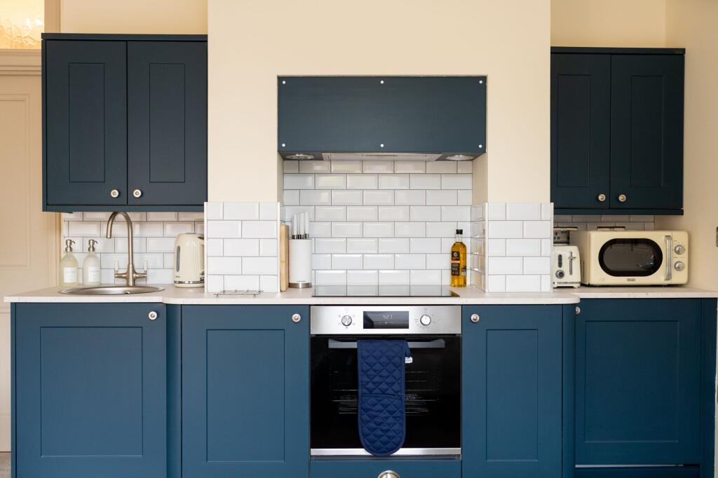 Delabere House, New Street, GL56 photo 2