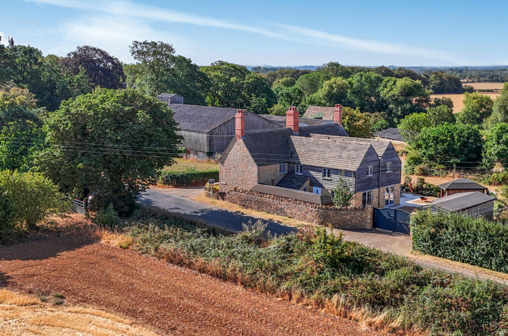 Main image of property: Nr Lechlade, Glos, GL7