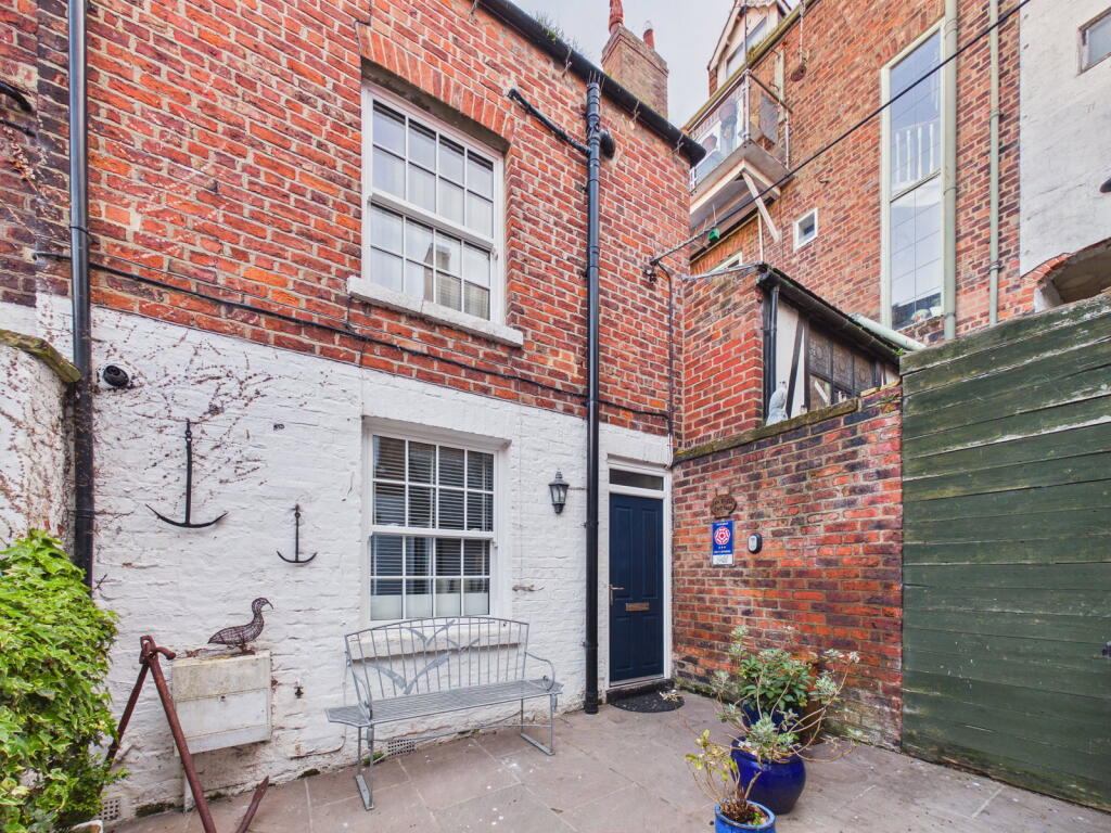 Main image of property: Seashell Cottage, 4 Elders Yard, Silver Street