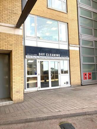 Agent Photos - 49 Westferry CircusExterior - 49 Westferry Circus.jpg