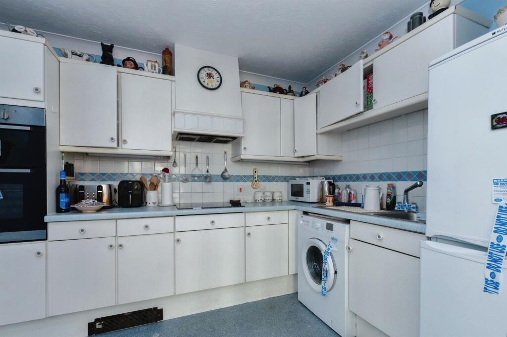 Apartment in Bournemouth - View 4