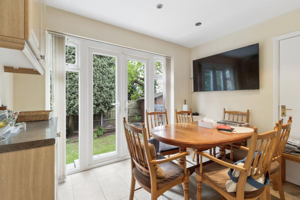 House in Harrow - View 5