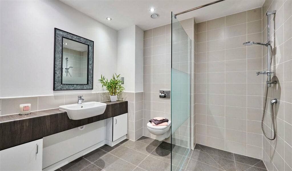 Additional image 4 of Shirley, B90 2EL