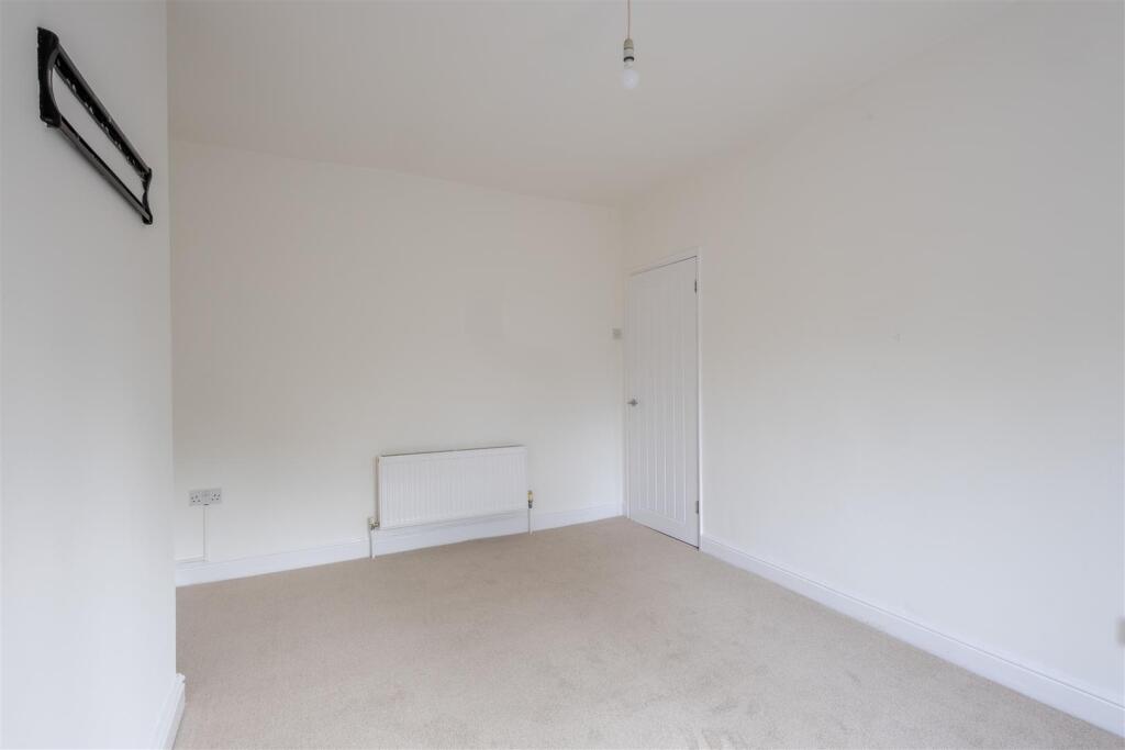 House in Chesterfield, Old Whittington - More