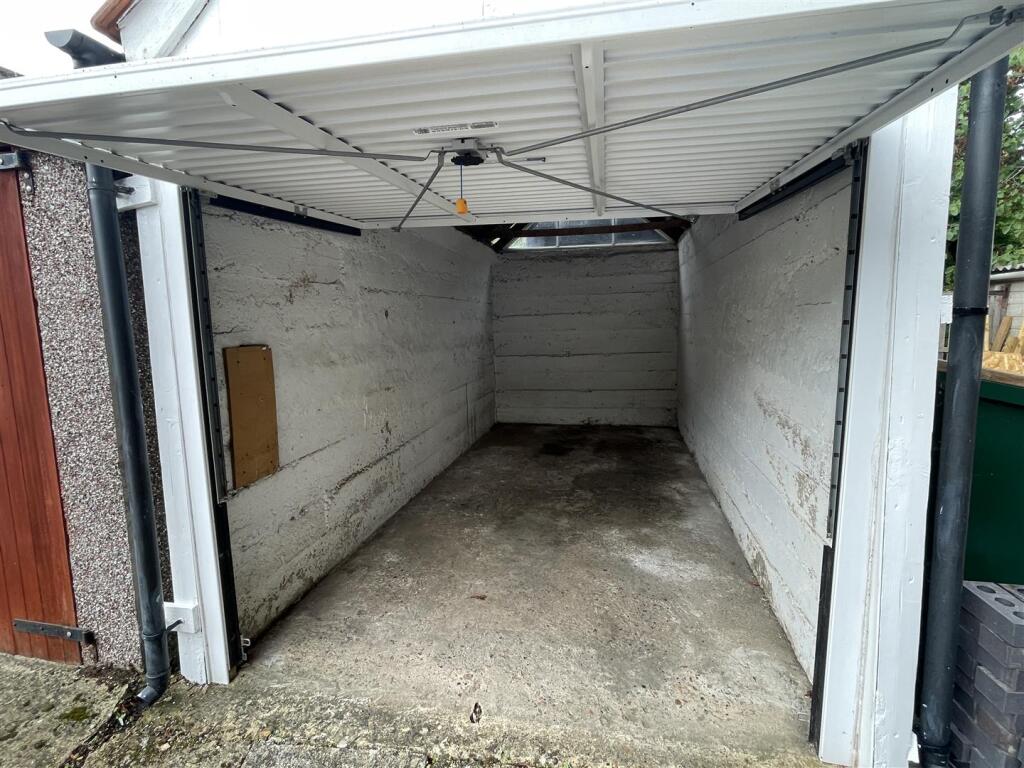 Woodstock Road, Salisbury photo 2