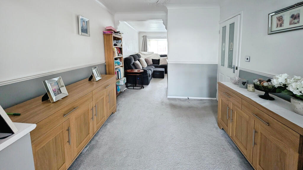 Glenview, Pen-y-Fai, Bridgend, CF31 4LZ photo 4