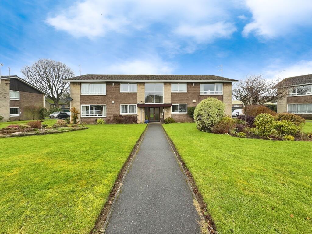 Main image of property: Moss Close, Wickersley, Rotherham, South Yorkshire, S66