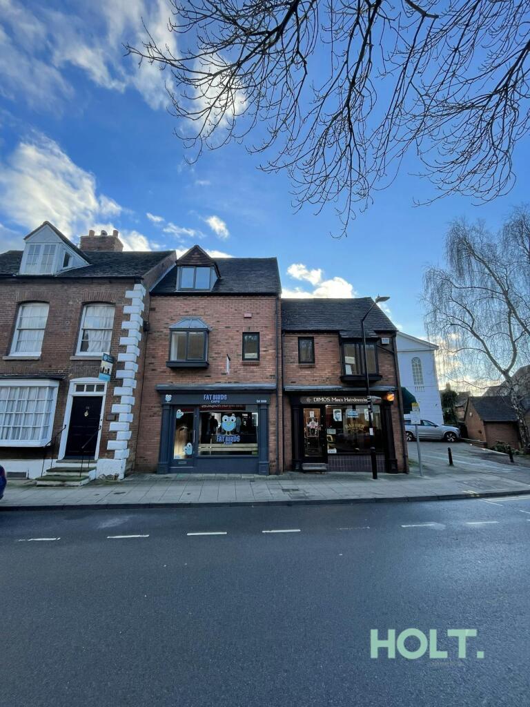 Main image of property: 32 Brook Street, Warwick, CV34 4BL
