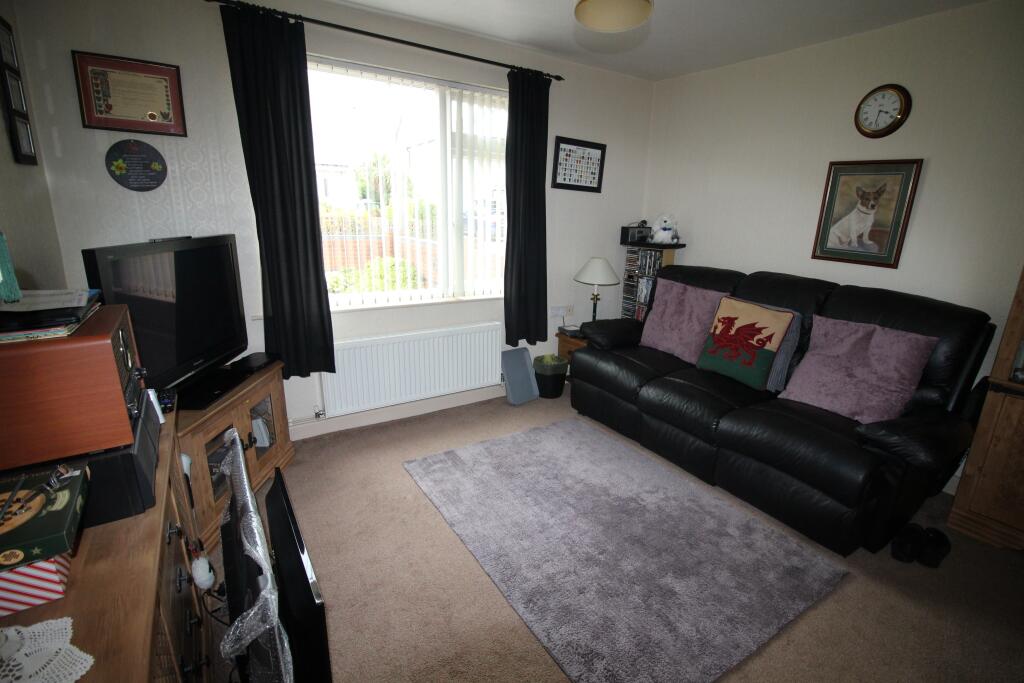 Stainsby Avenue, Heanor, DE75 photo 4