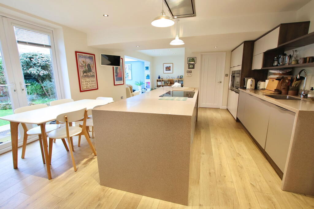House in Northampton, West Northamptonshire - View 4