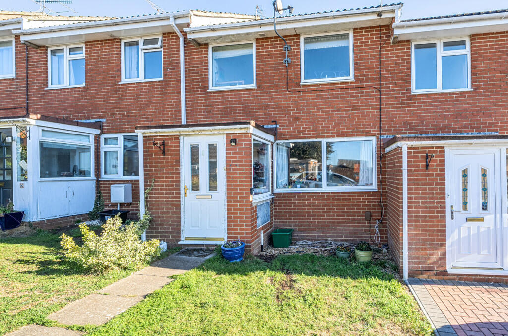 3-bed terraced on Northanger Close, Alton, Hampshire, GU34, £350,000