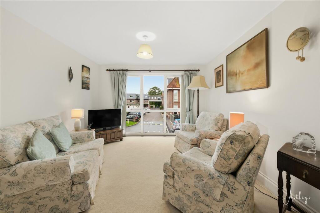 Apartment in Newton, Mayals, Mumbles - View 5