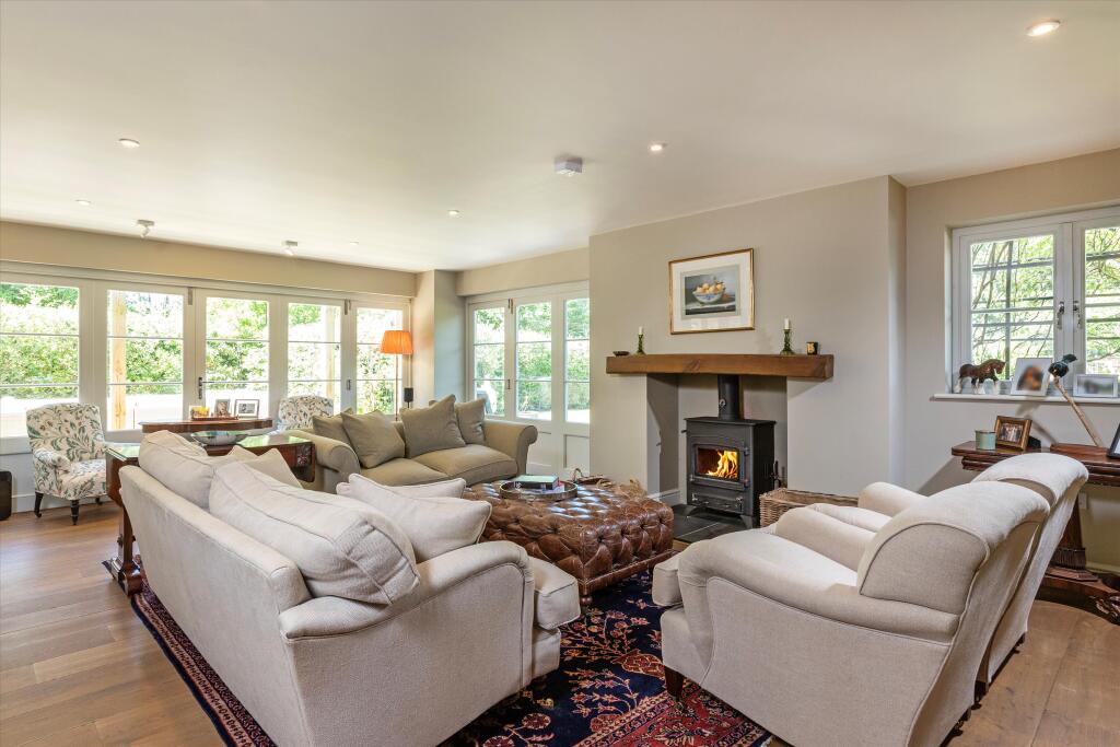 House in Guildford - View 5