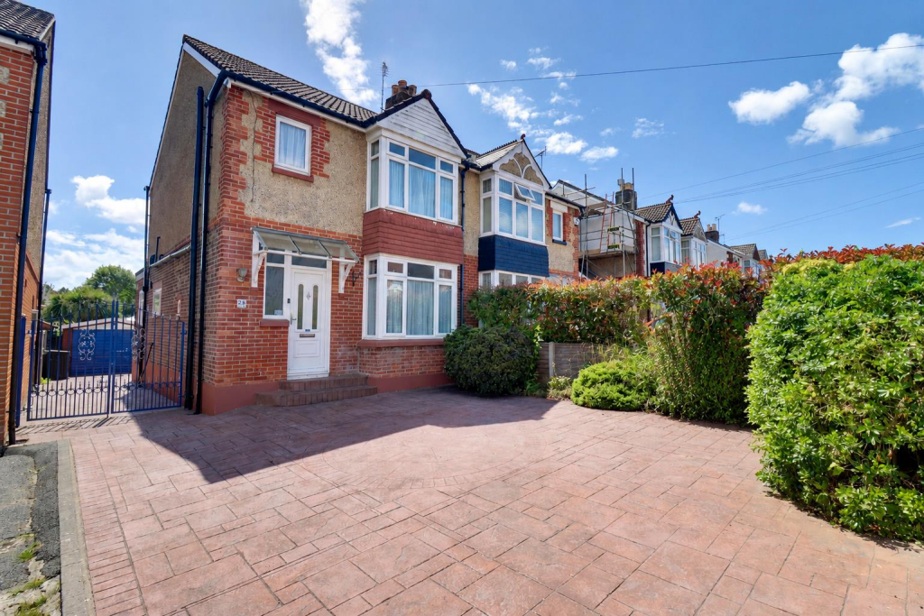 Main image of property: Bushy Mead, Waterlooville