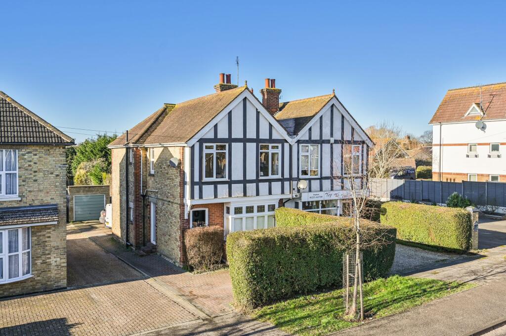 Faversham Road, Kennington, TN24 photo 3